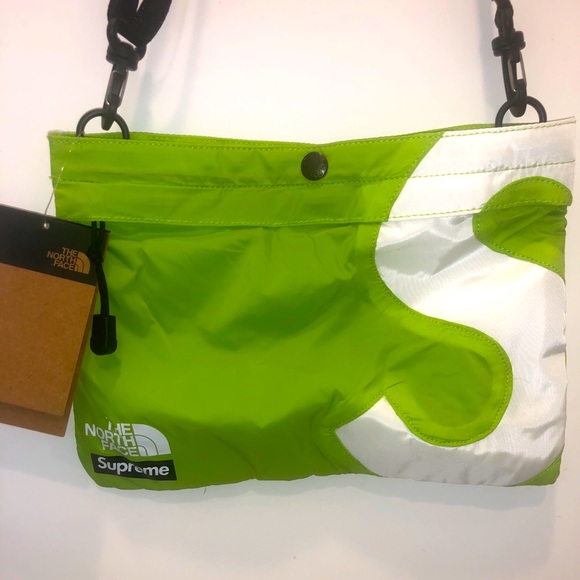 Supreme/the north face shoulder bag green